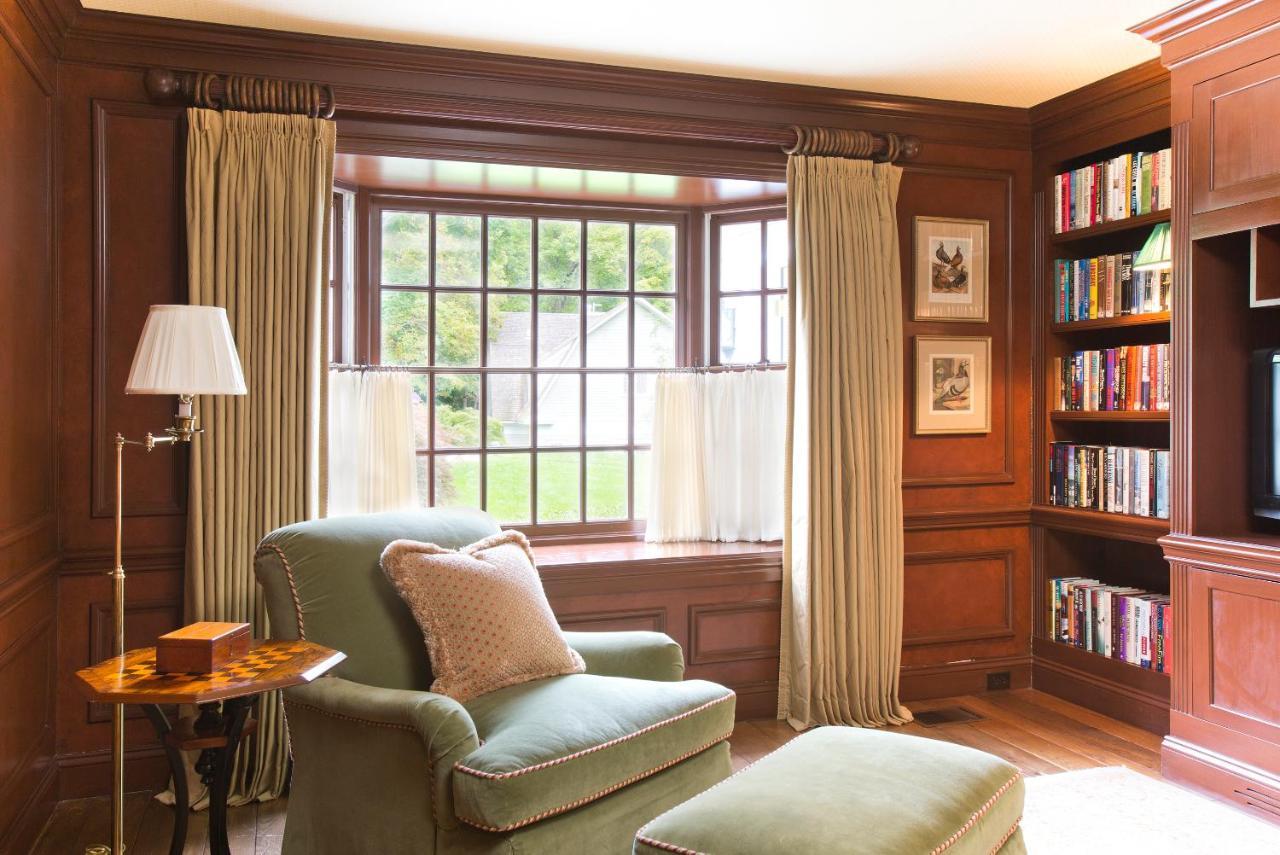 The Mayflower Inn & Spa, Auberge Resorts Collection Washington Exterior photo