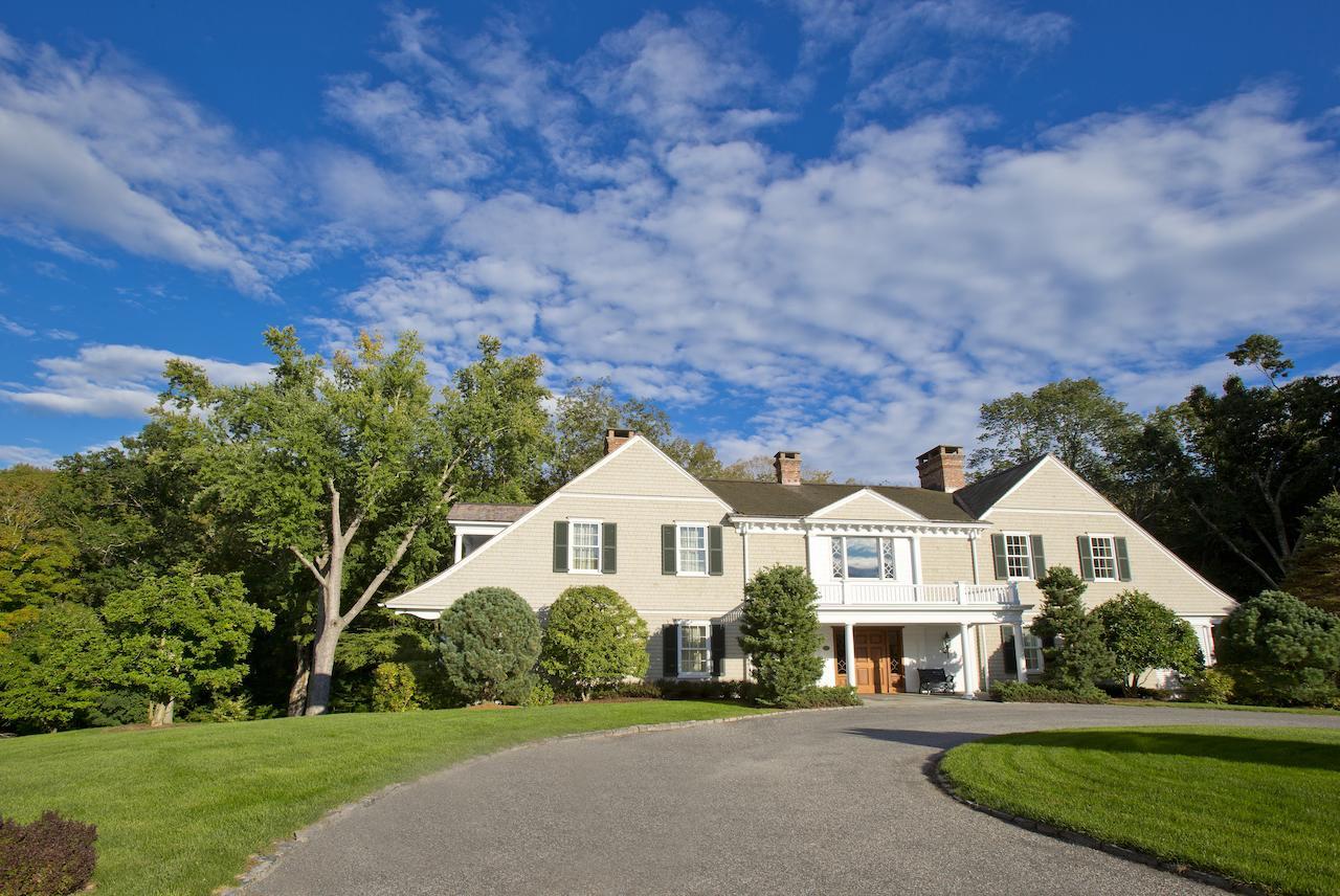 The Mayflower Inn & Spa, Auberge Resorts Collection Washington Exterior photo