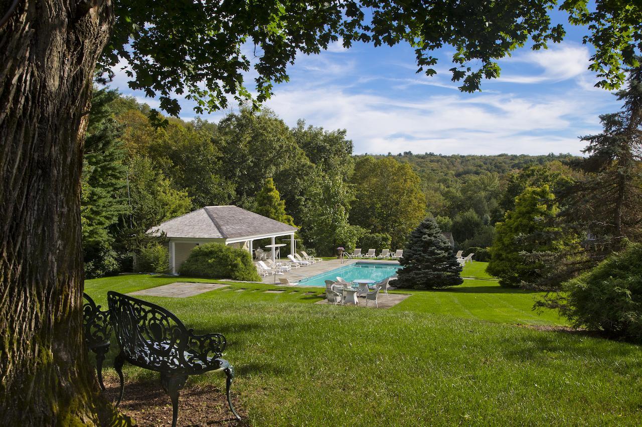 The Mayflower Inn & Spa, Auberge Resorts Collection Washington Exterior photo